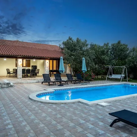 Lavinija By Istra Vacation Villa Kavran