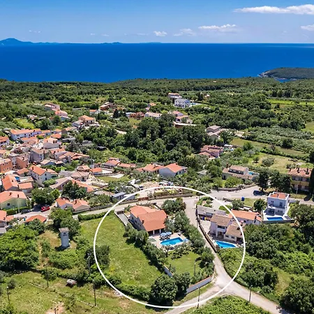 Villa Lavinija Kavran